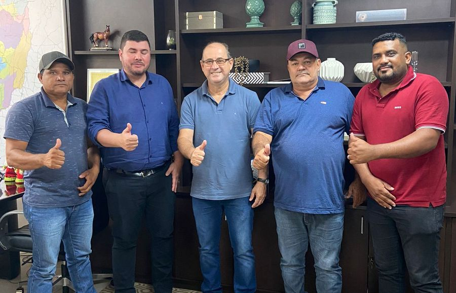 Autoridades de Santa Terezinha buscam apoio do deputado Dr Eugenio para solucionar problemas de energia no município